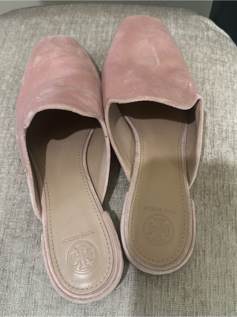 Tory Burch Charlotta soft pink velvet mules, flat, SZ 9 - Picture 4 of 5